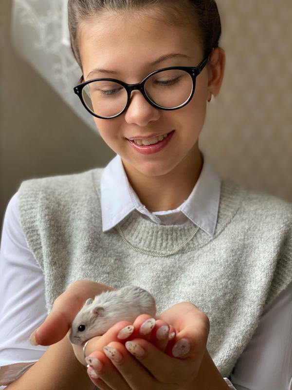 jouer avec hamster